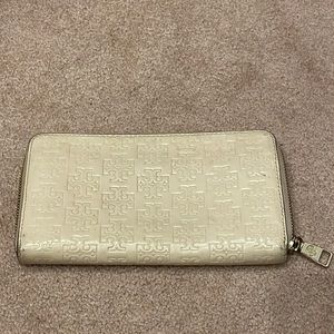 Light Pink Tory Burch Zip Wallet